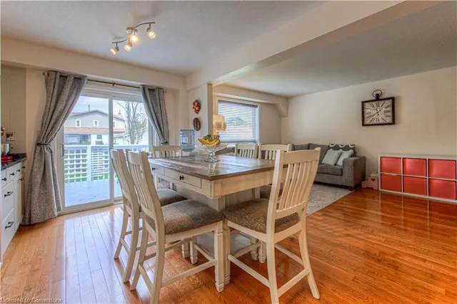 Additional image 13 of 17 Rosemount Dr