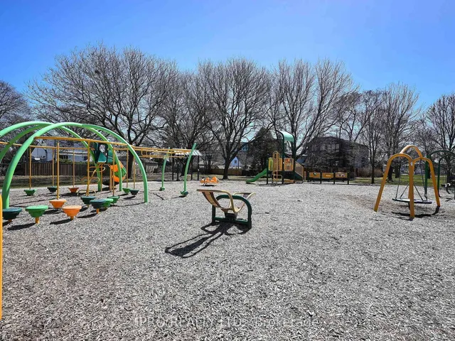 Additional image 46 of 13 Avon Park Dr