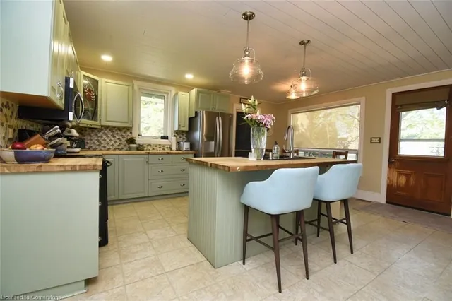 Additional image 13 of 6360 Airport Rd