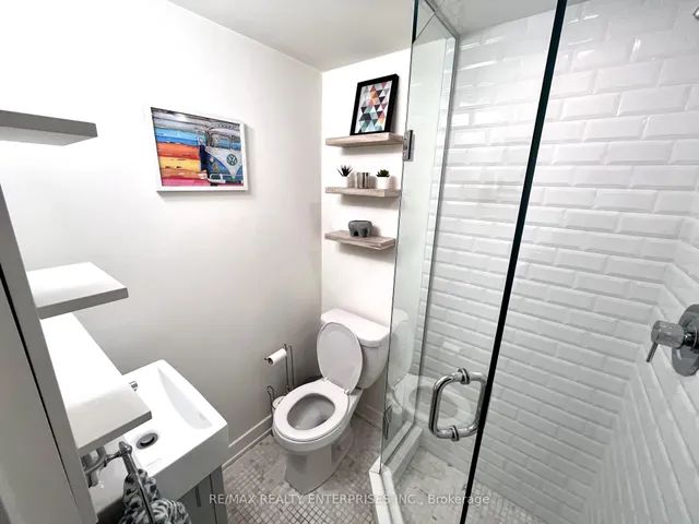 Additional image 9 of 11 Superior Ave Unit TH1