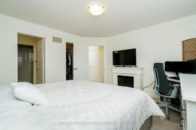 Additional image 4 of 1152 Duignan Cres