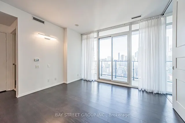 Additional image 24 of 125 Peter St Unit 2509