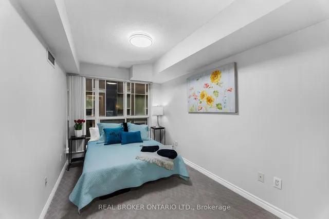 Additional image 18 of 250 Wellington St Unit 1227