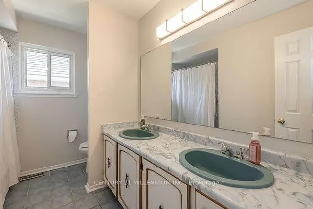 Additional image 31 of 82 Leander St