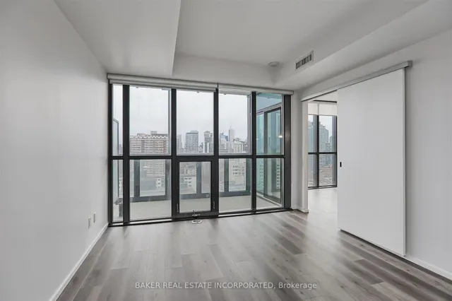 Additional image 16 of 101 Charles St Unit 1703