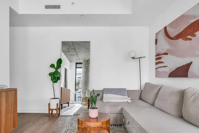 Additional image 19 of 461 Adelaide St Unit 916