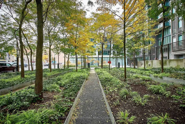 Additional image 32 of 33 Lombard St Unit 2207