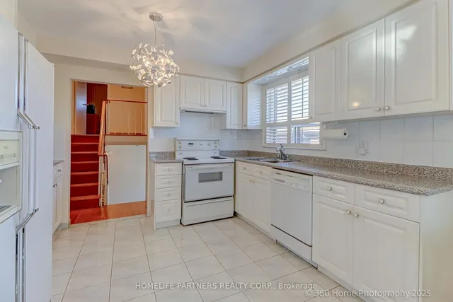 Additional image 8 of 77 Thwaite Ave