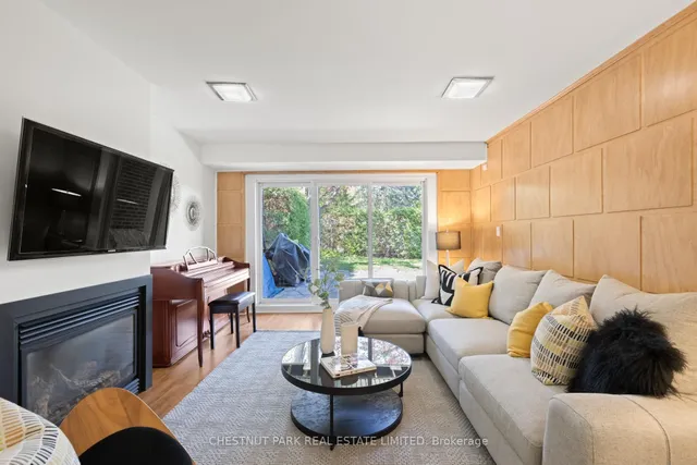 Additional image 44 of 308 Hillhurst Blvd