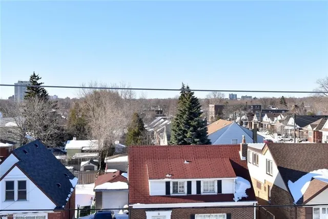 Additional image 33 of 893 Concession St Unit 303