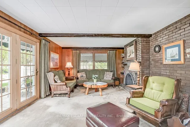 Additional image 14 of 327 Strathcona Dr