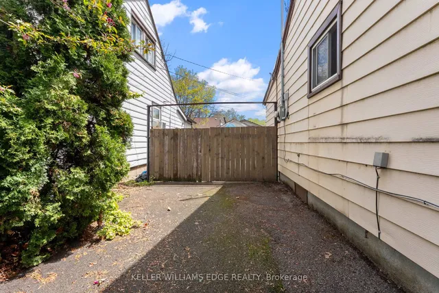 Additional image 20 of 296 Ivon Ave