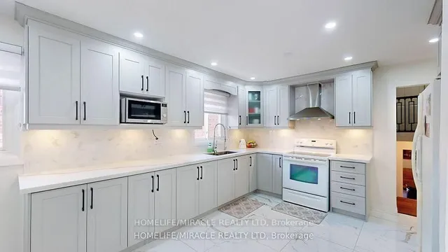 Additional image 6 of 7433 Sigsbee Dr