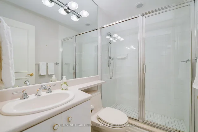 Additional image 18 of 38 Avenue Rd Unit 400