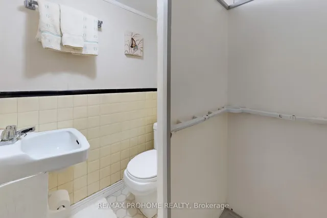 Additional image 33 of 17 Oakworth Cres