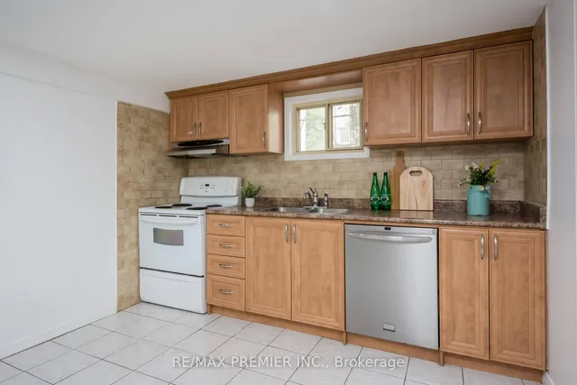 Additional image 13 of 36 William Cragg Dr