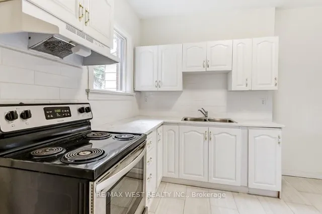 Additional image 12 of 413 Parkside Dr