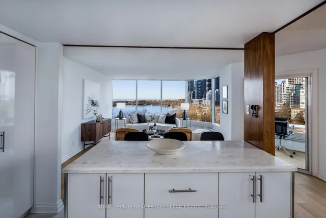 Additional image 9 of 1 Palace Pier Crt Unit 809