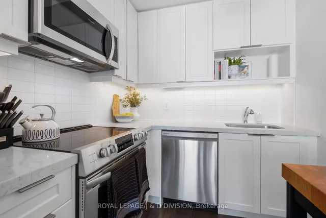 Additional image 9 of 1110 Briar Hill Ave Unit 301