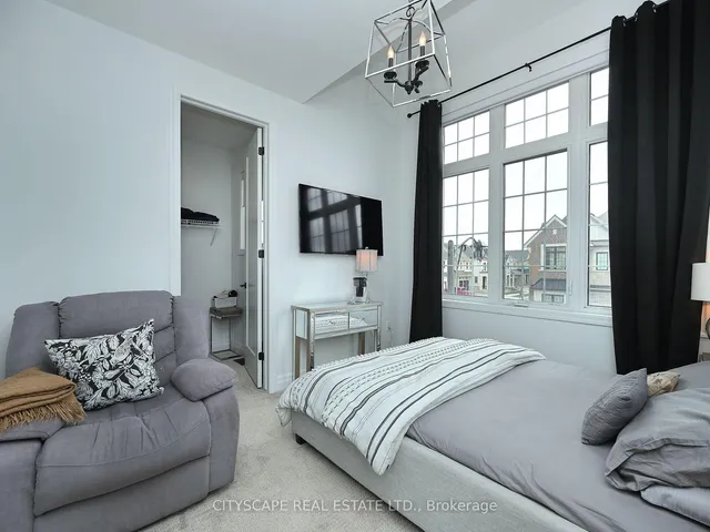 Additional image 39 of 1454 Everest Cres