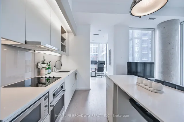 Additional image 10 of 101 Peter St Unit 1116