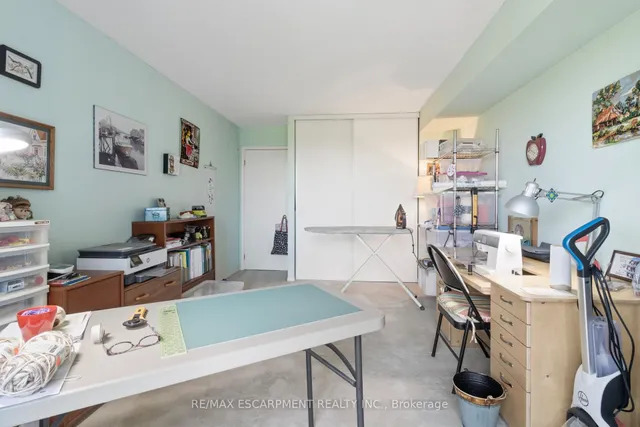 Additional image 15 of 5070 Pinedale Ave Unit 302