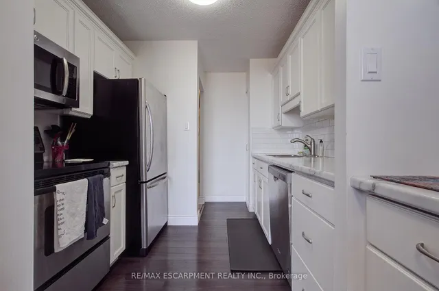 Additional image 7 of 222 Jackson St Unit 1406