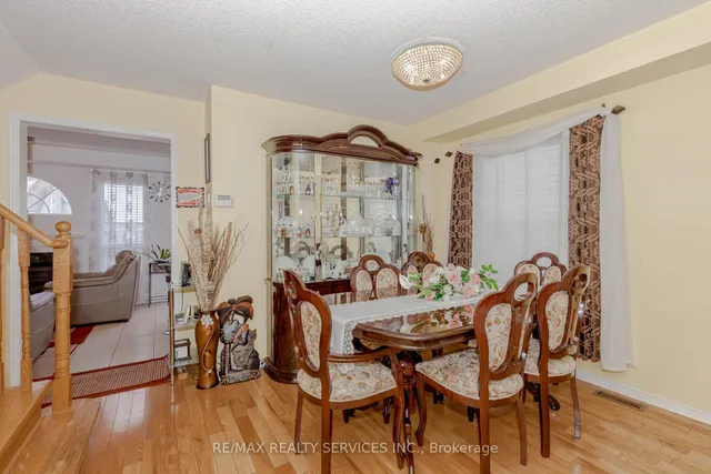 Additional image 7 of 66 Viceroy Cres