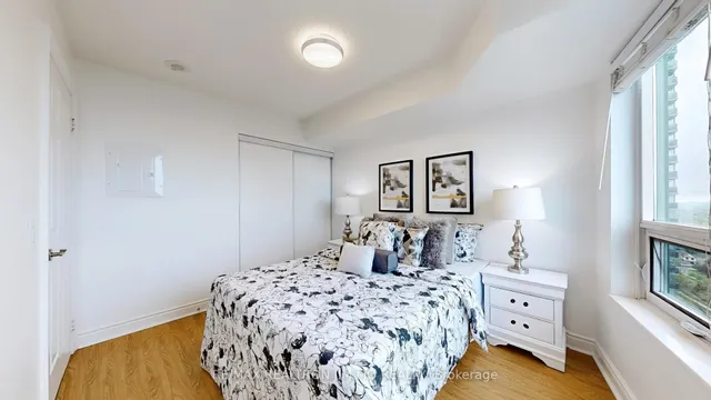 Additional image 22 of 25 Greenview Ave Unit 1915