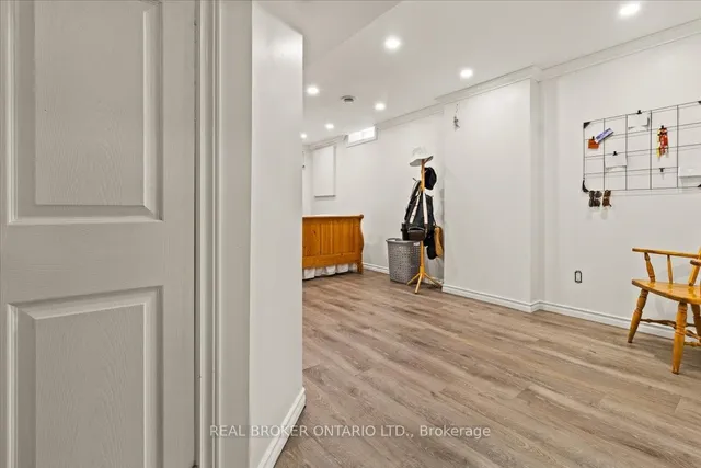 Additional image 30 of 2257 Silverbirch Crt