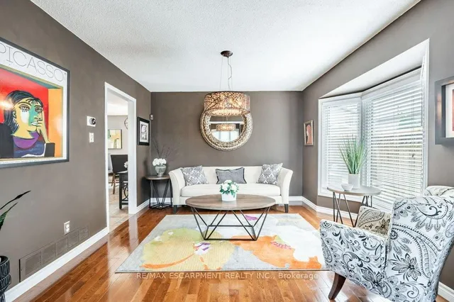 Additional image 11 of 14 Twin Crt