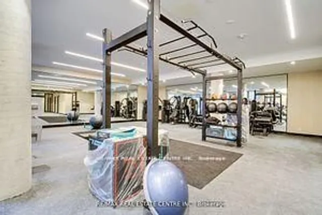 Additional image 30 of 2020 Bathurst St Unit 211