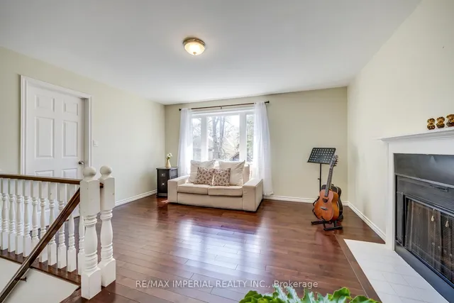 Additional image 32 of 2048 Devon Rd