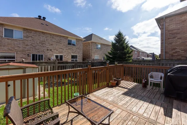 Additional image 38 of 129 Queen Mary Dr