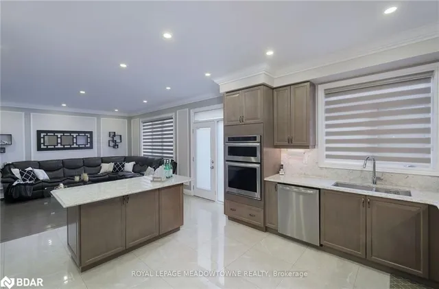 Additional image 9 of 42 Ferdinand Dr