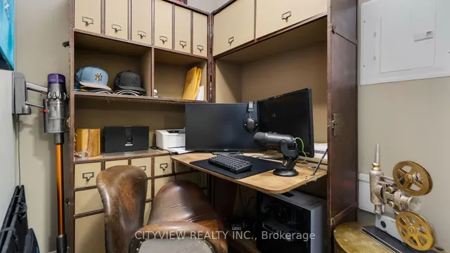 Additional image 33 of 90 Parklawn Rd Unit 205