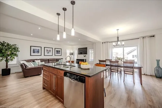 Additional image 15 of 504 Netherwood Cres
