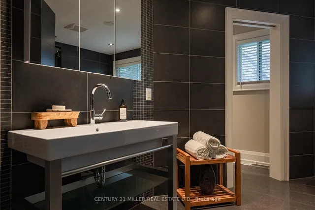 Additional image 24 of 115 Charnwood Dr