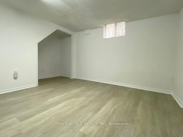 Additional image 18 of 90 Petworth Cres