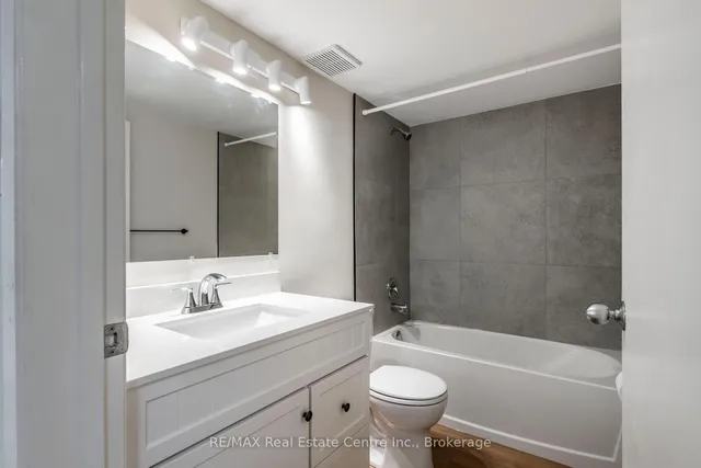 Additional image 14 of 43 6 Ave