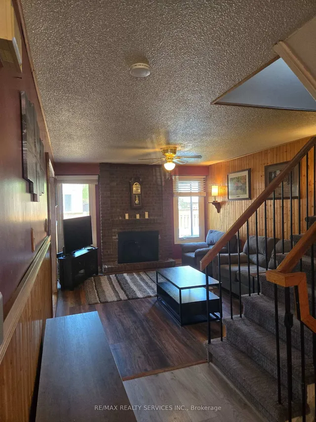 Additional image 6 of 38 Omega Sq