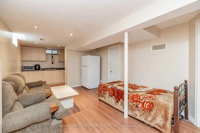 Additional image 32 of 39 Summerdale Cres