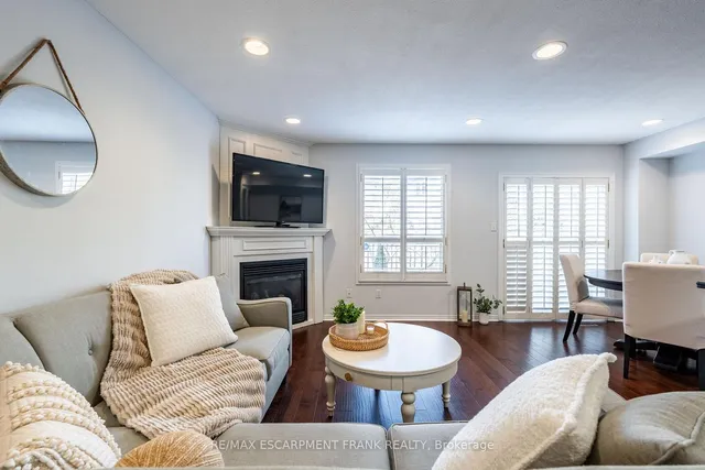 Additional image 14 of 83 Foxborough Dr