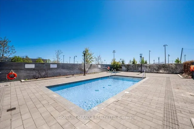 Additional image 43 of 1050 Main St Unit 819