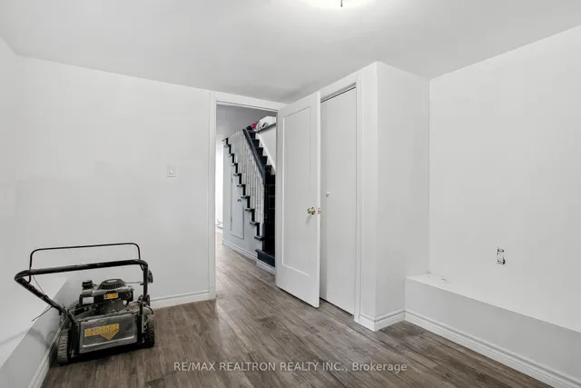 Additional image 30 of 24 Marion St