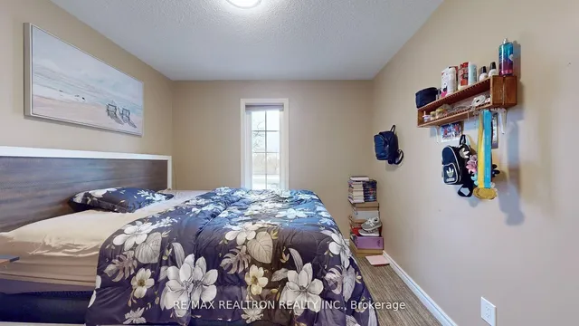 Additional image 31 of 68 Heathcliffe Sq