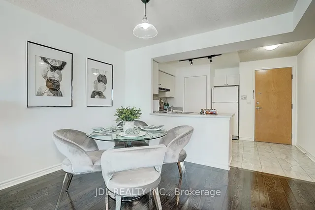 Additional image 8 of 600 Queens Quay Unit 711