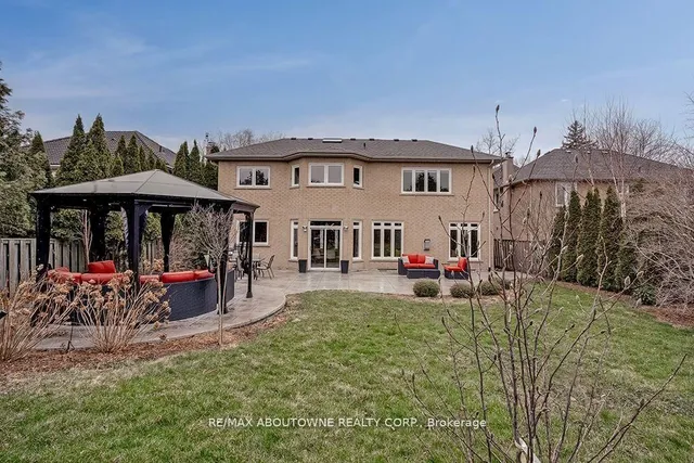 Additional image 48 of 393 CLAREMONT Cres