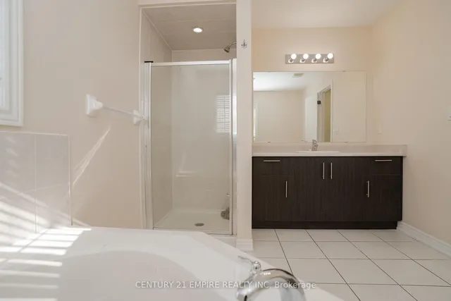 Additional image 28 of 7 Amaretto Crt