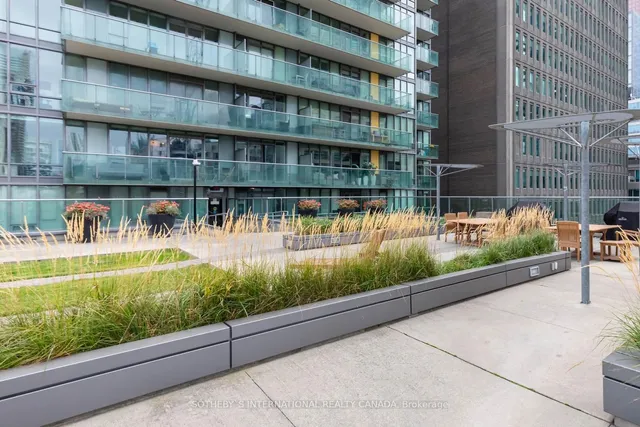 Additional image 31 of 33 Lombard St Unit 2207
